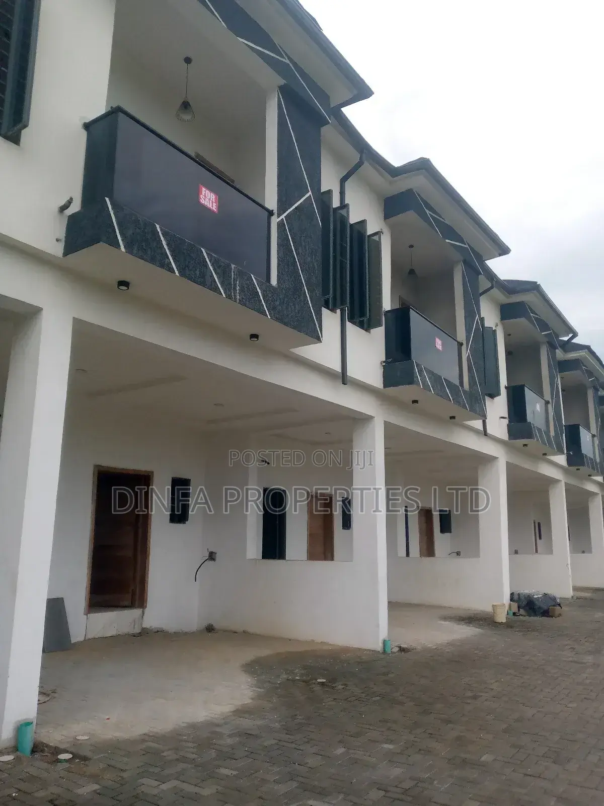 4bdrm Duplex in Orchid, Ikota for sale in Ikota