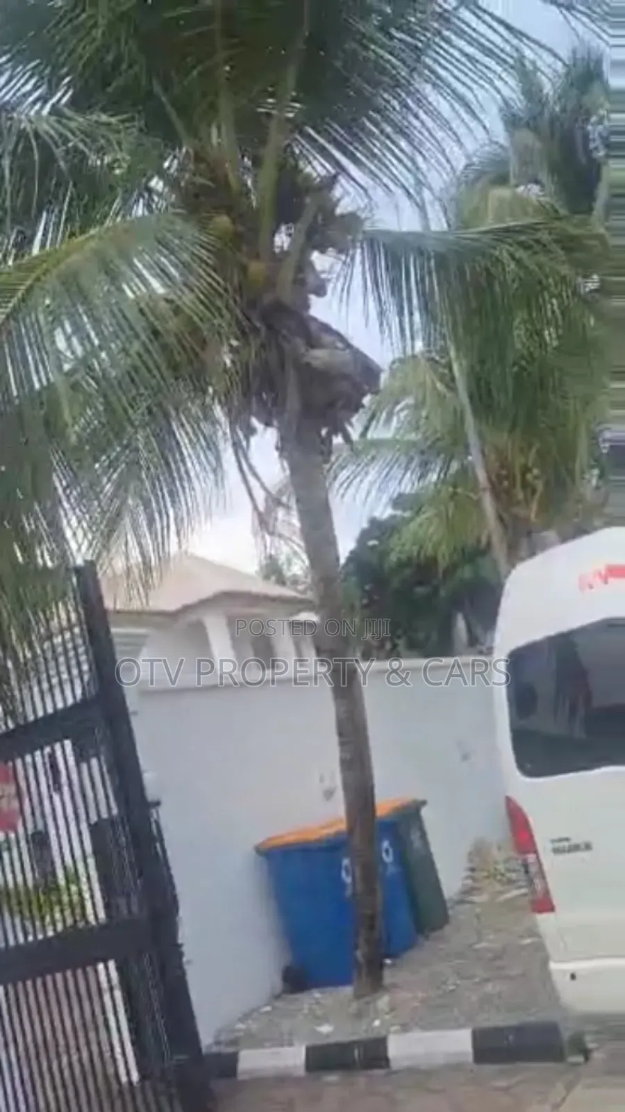 Furnished 10bdrm Duplex in Lekki Phase 1 for sale in Lekki Phase 1