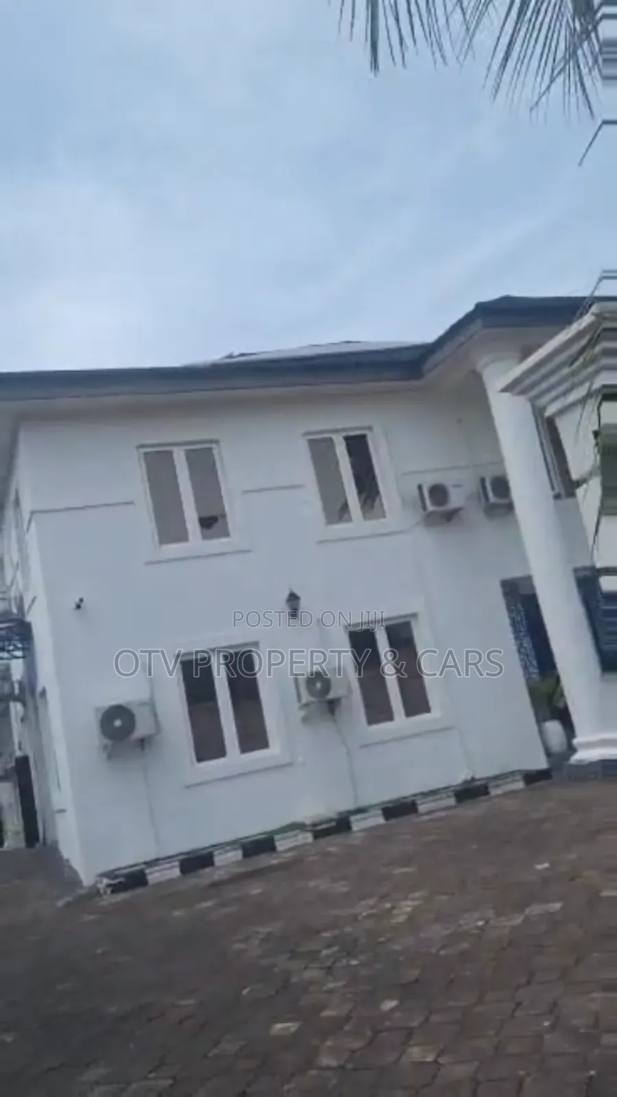 Furnished 10bdrm Duplex in Lekki Phase 1 for sale in Lekki Phase 1