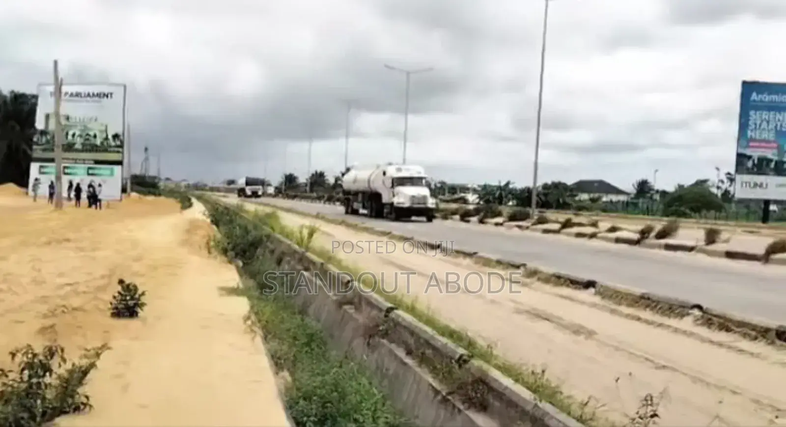 Own A Premium Plot At The Parliament Estate Facing Lekki Epe in Off Lekki-Epe Expressway