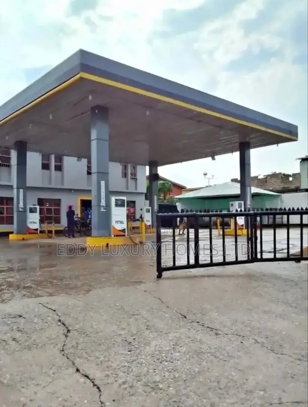 Filling Station With Gas Station for Sale in Uyo in Uyo