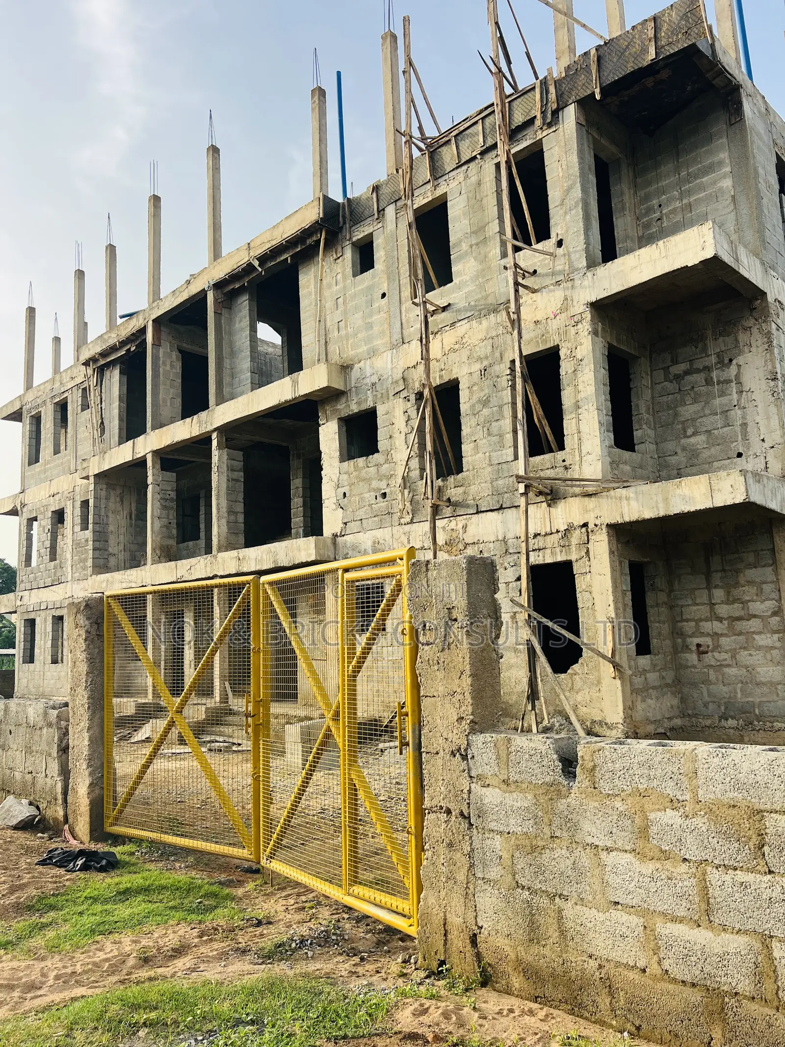3bdrm Block of Flats in Nivada, Life Camp for sale in Life Camp
