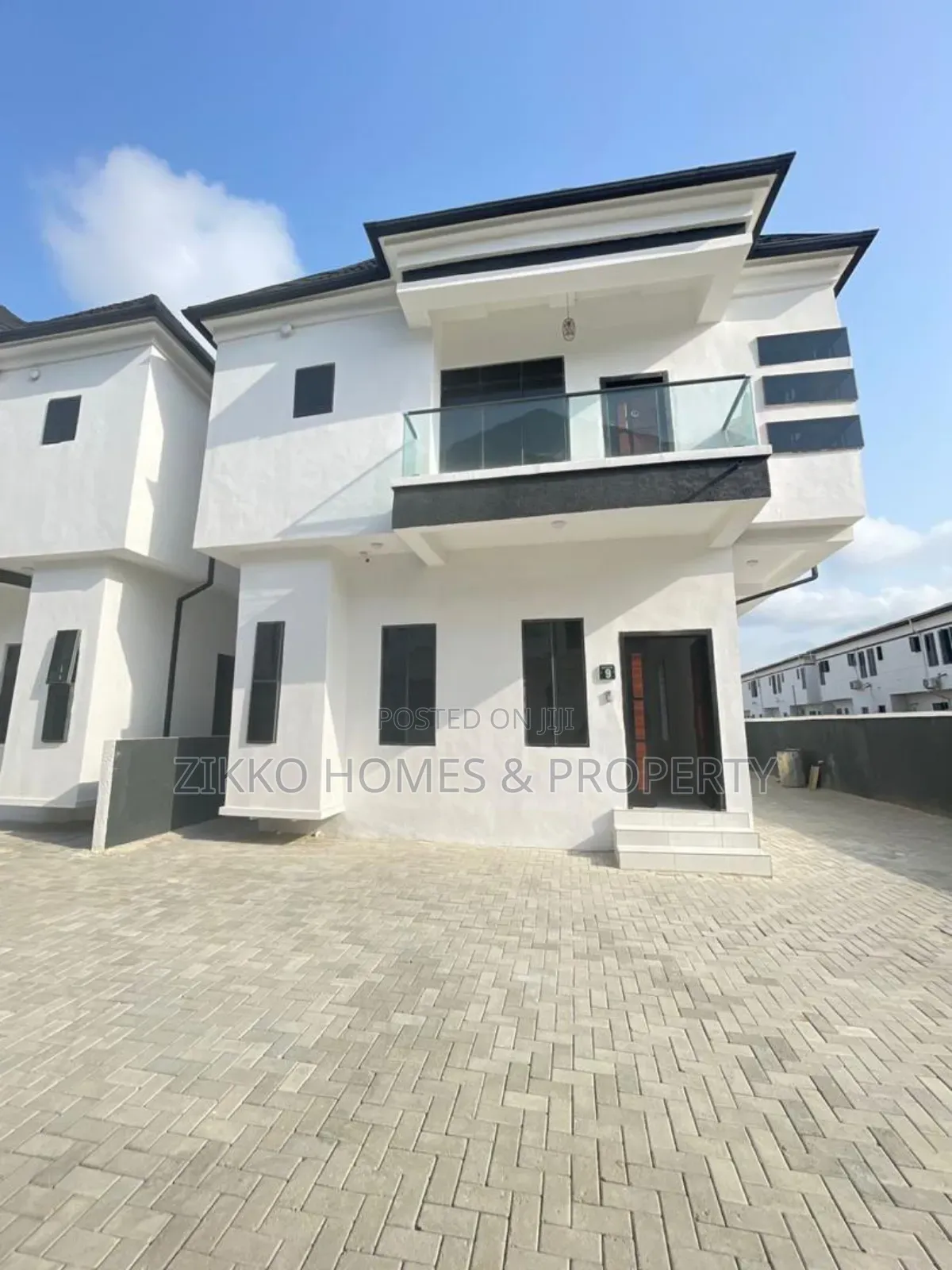4bdrm Duplex in Ikota Gra Lekki for sale in Lekki