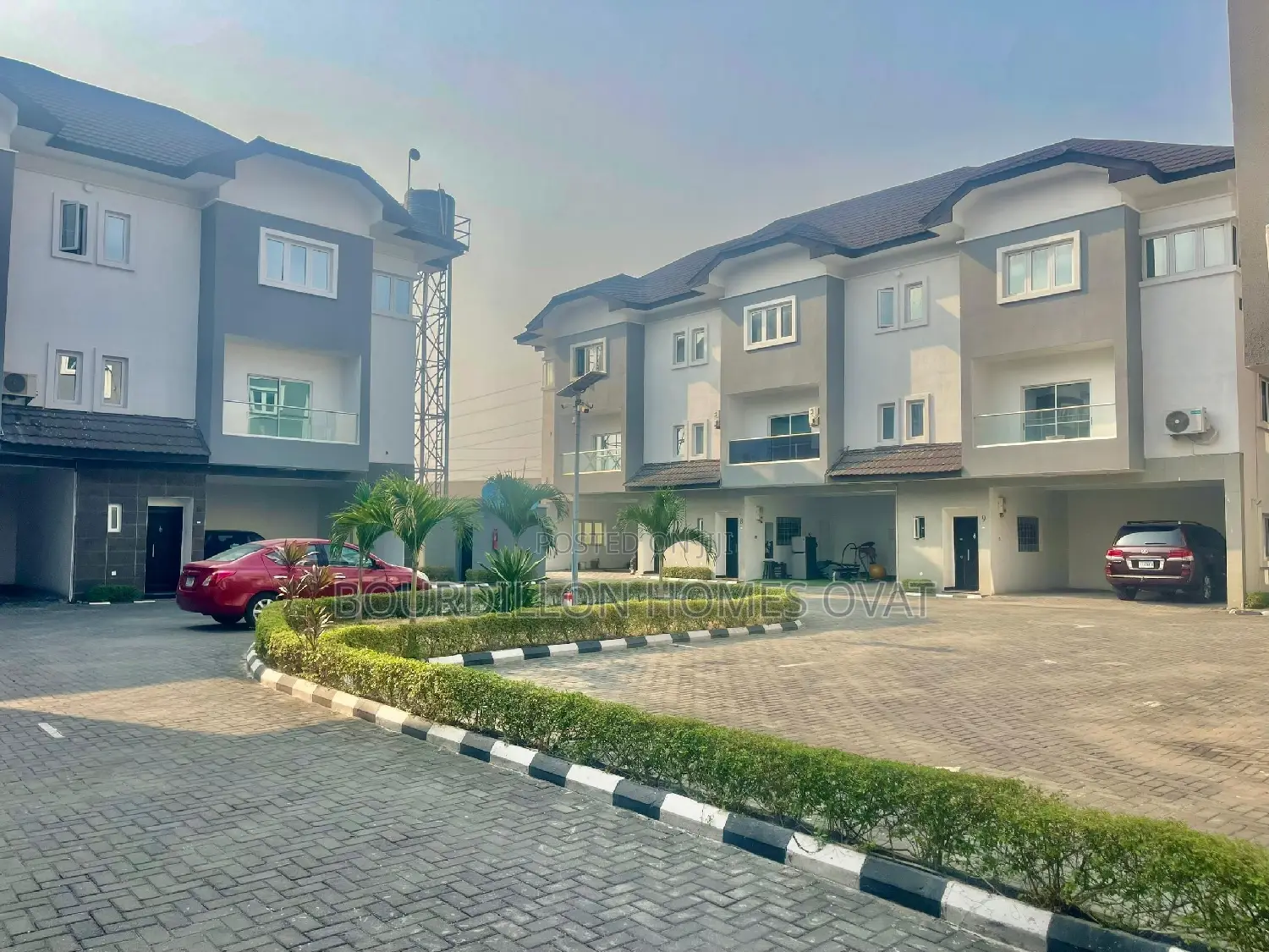 3bdrm Duplex in Lekki Phase 1 for sale in Lekki Phase 1