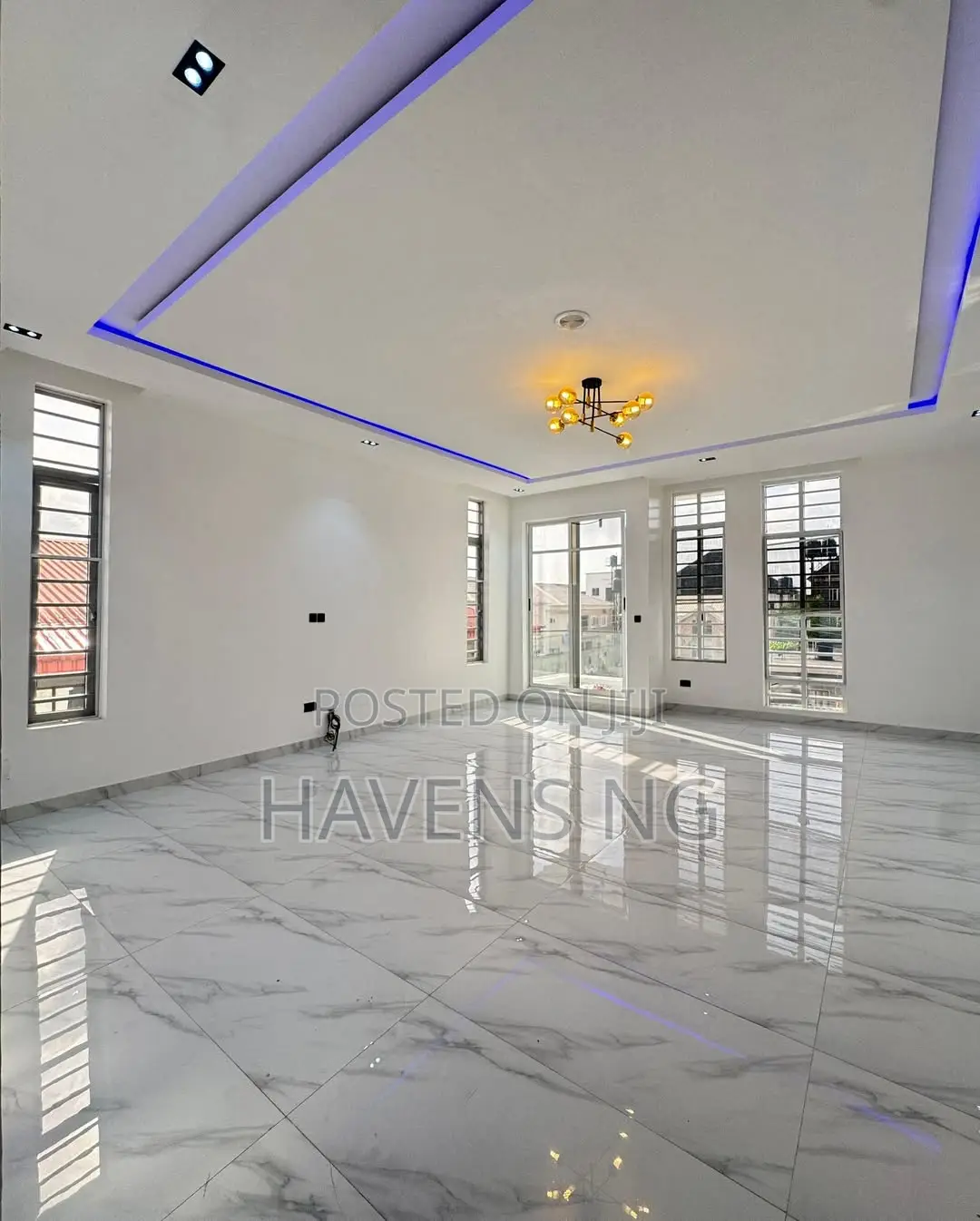 5bdrm Duplex in Sangotedo for sale in Sangotedo