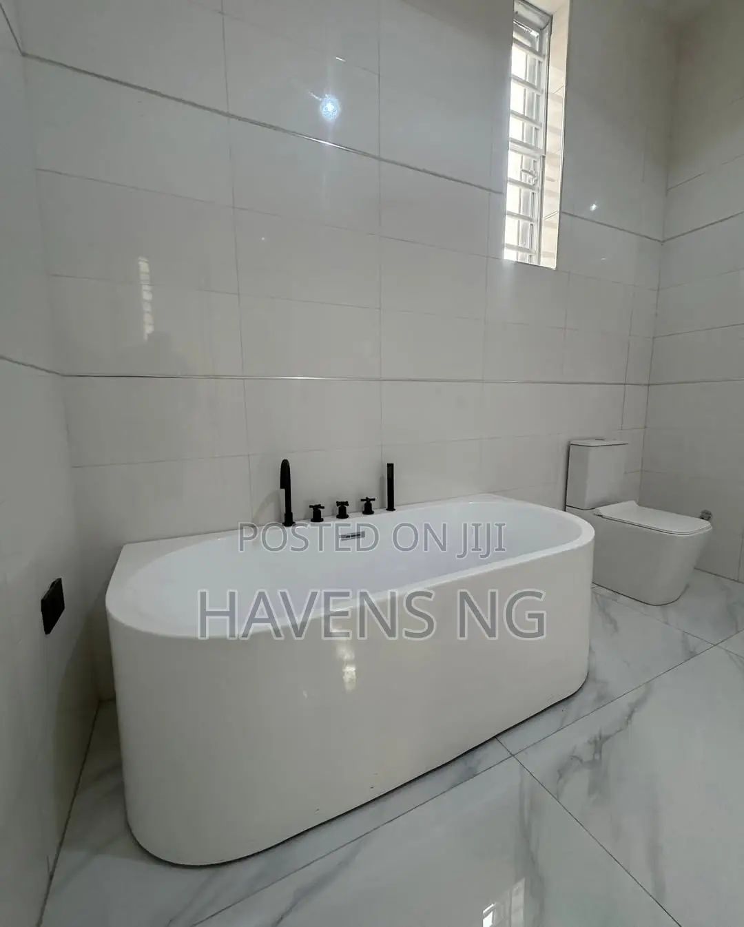 5bdrm Duplex in Sangotedo for sale in Sangotedo