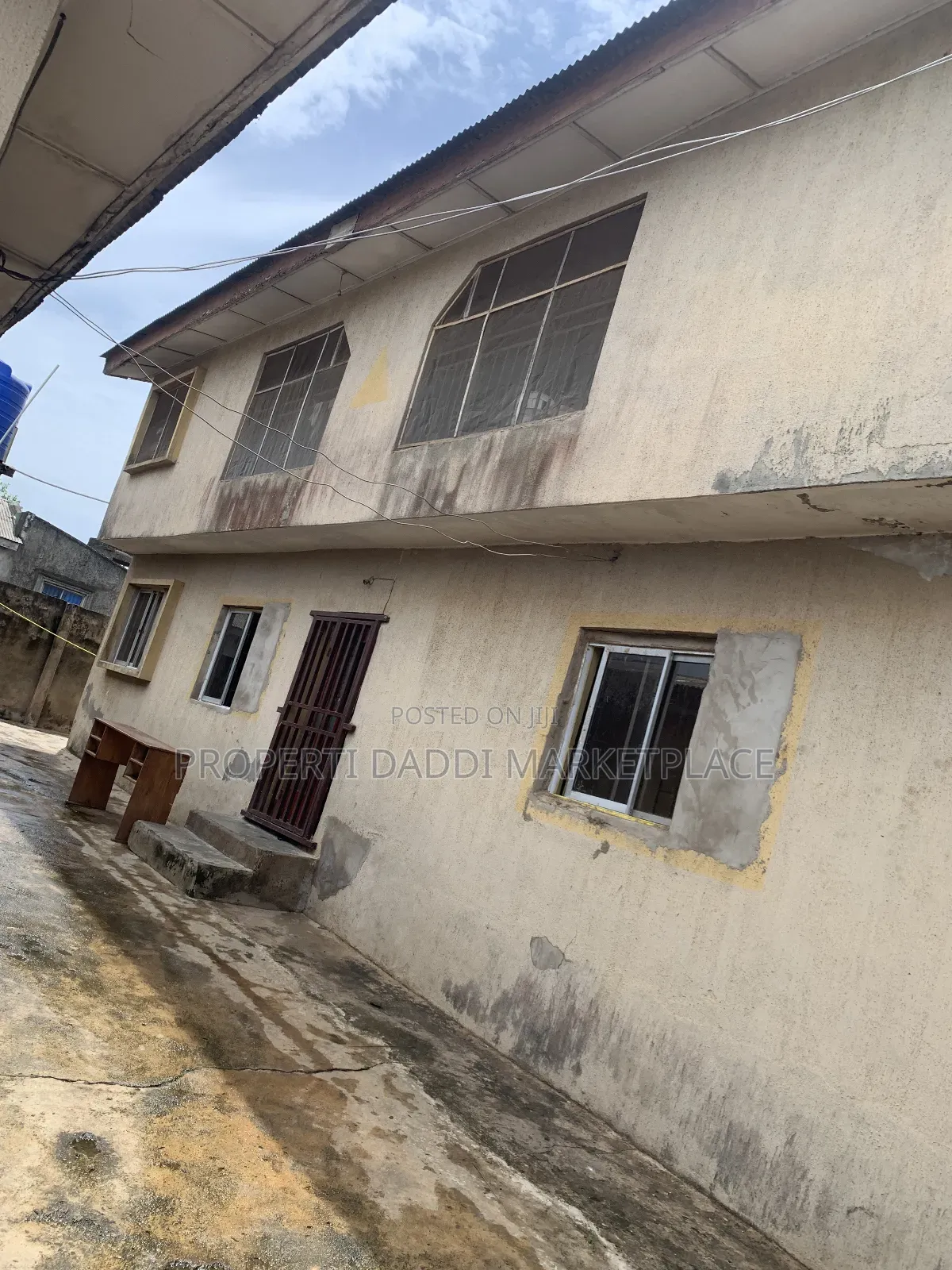 2bdrm Block of Flats in Ayobo for sale in Ayobo