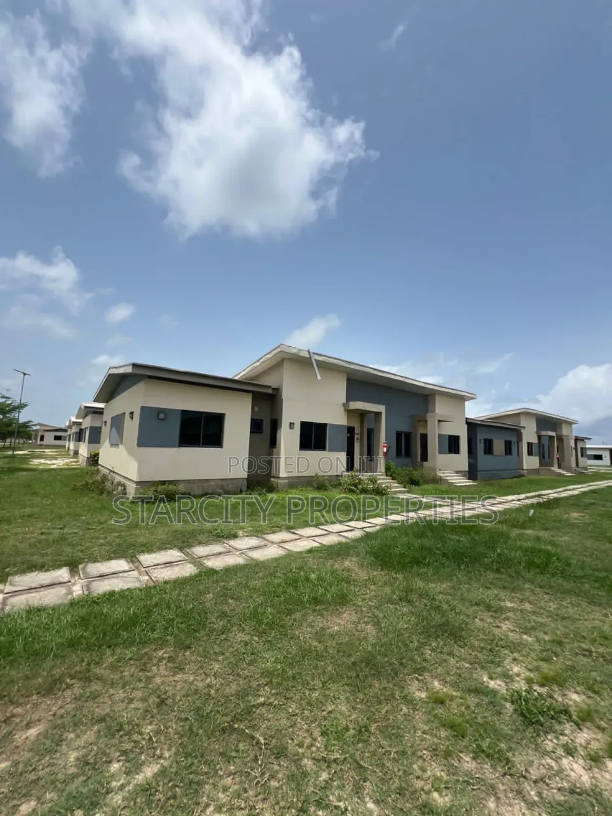 Furnished 2bdrm Bungalow in Lakowe, Lekki Phase 2 for sale in Lekki Phase 2