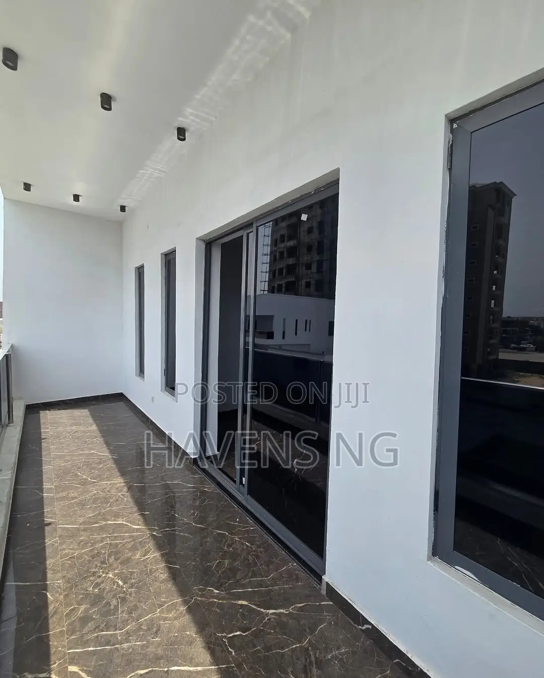 5bdrm Duplex in Ikate for sale in Ikate