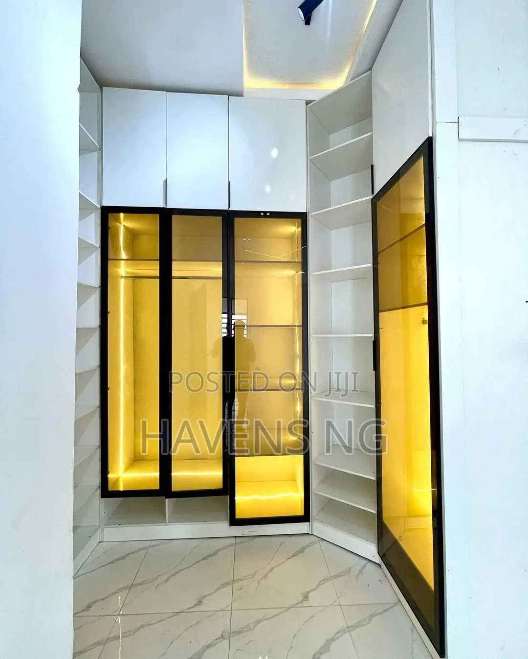 4bdrm Duplex in Ikota for sale in Ikota
