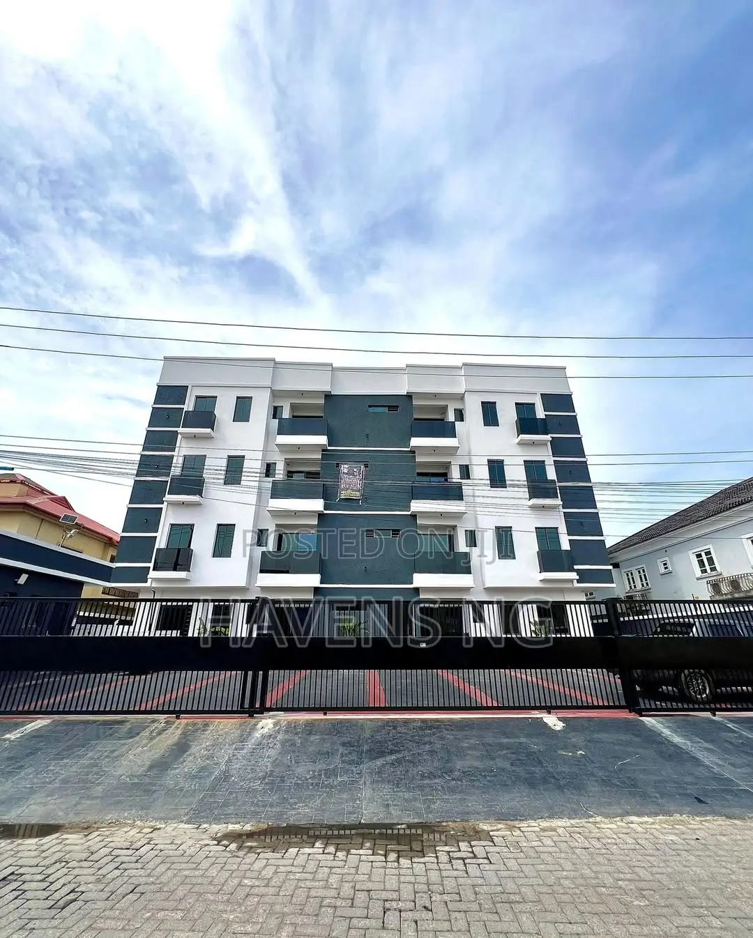 3bdrm Apartment in Lekki Phase 1 for sale in Lekki Phase 1