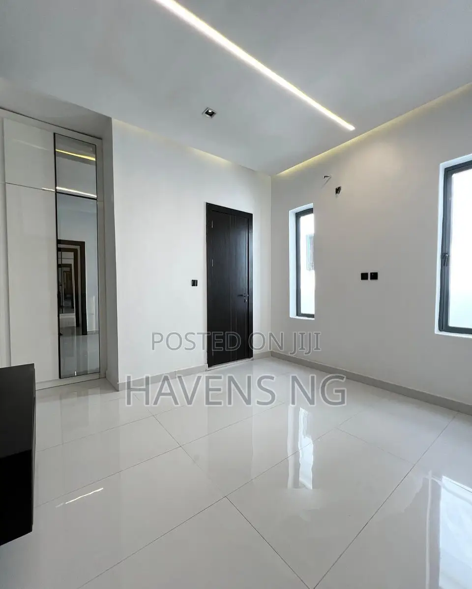 5bdrm Duplex in Ado Ajah for sale in Ado / Ajah