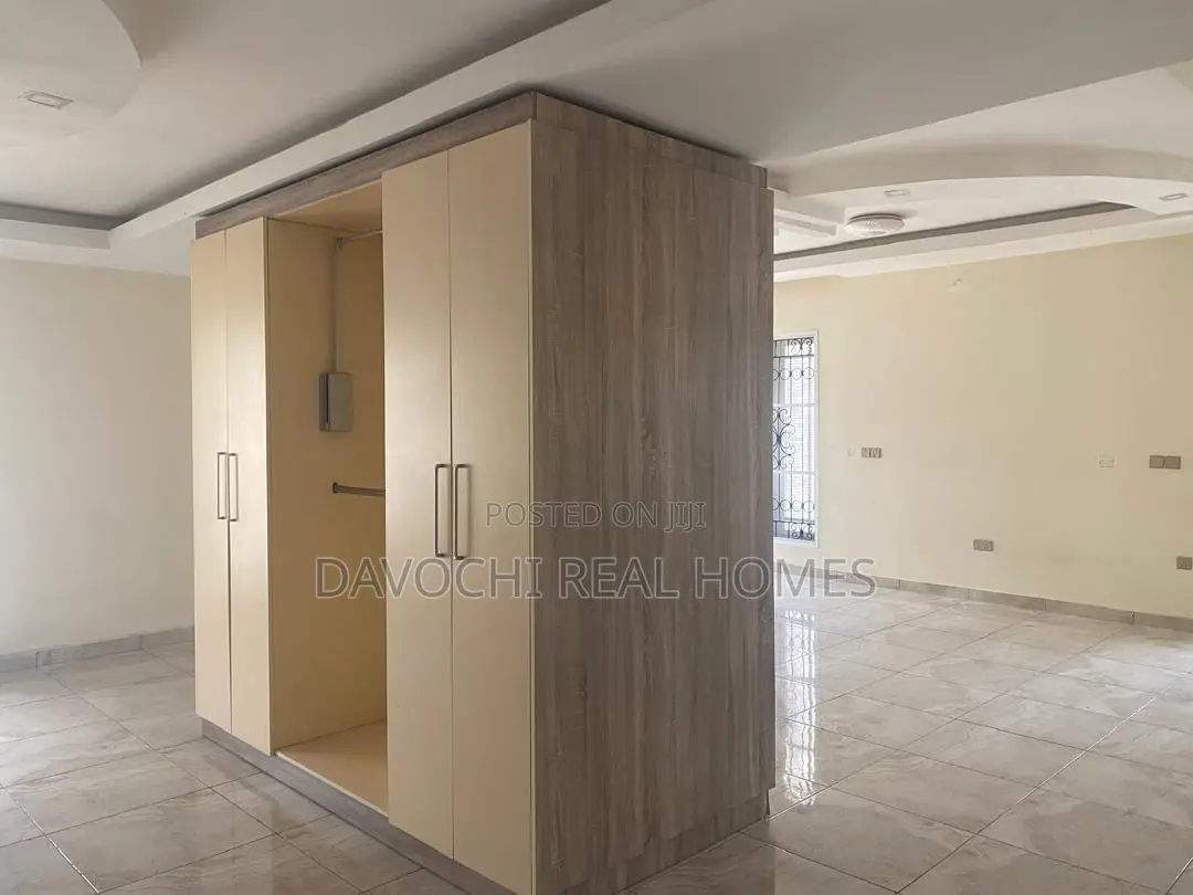 5bdrm Penthouse in Royal Garden Estate, VGC / Ajah for rent in VGC / Ajah
