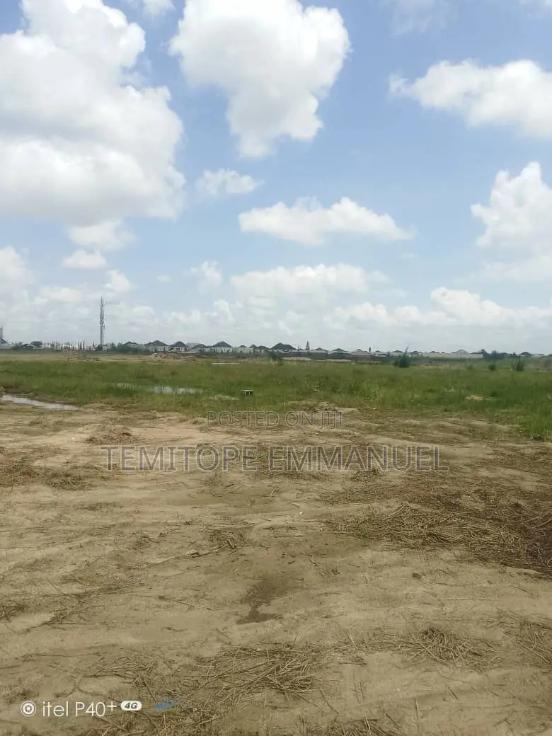 Standard Land in a Perfect Location in Chevron