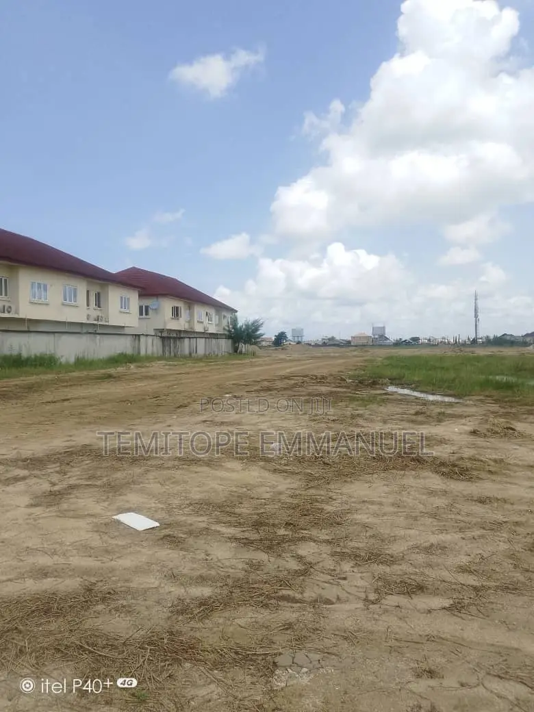 Standard Land in a Perfect Location in Chevron