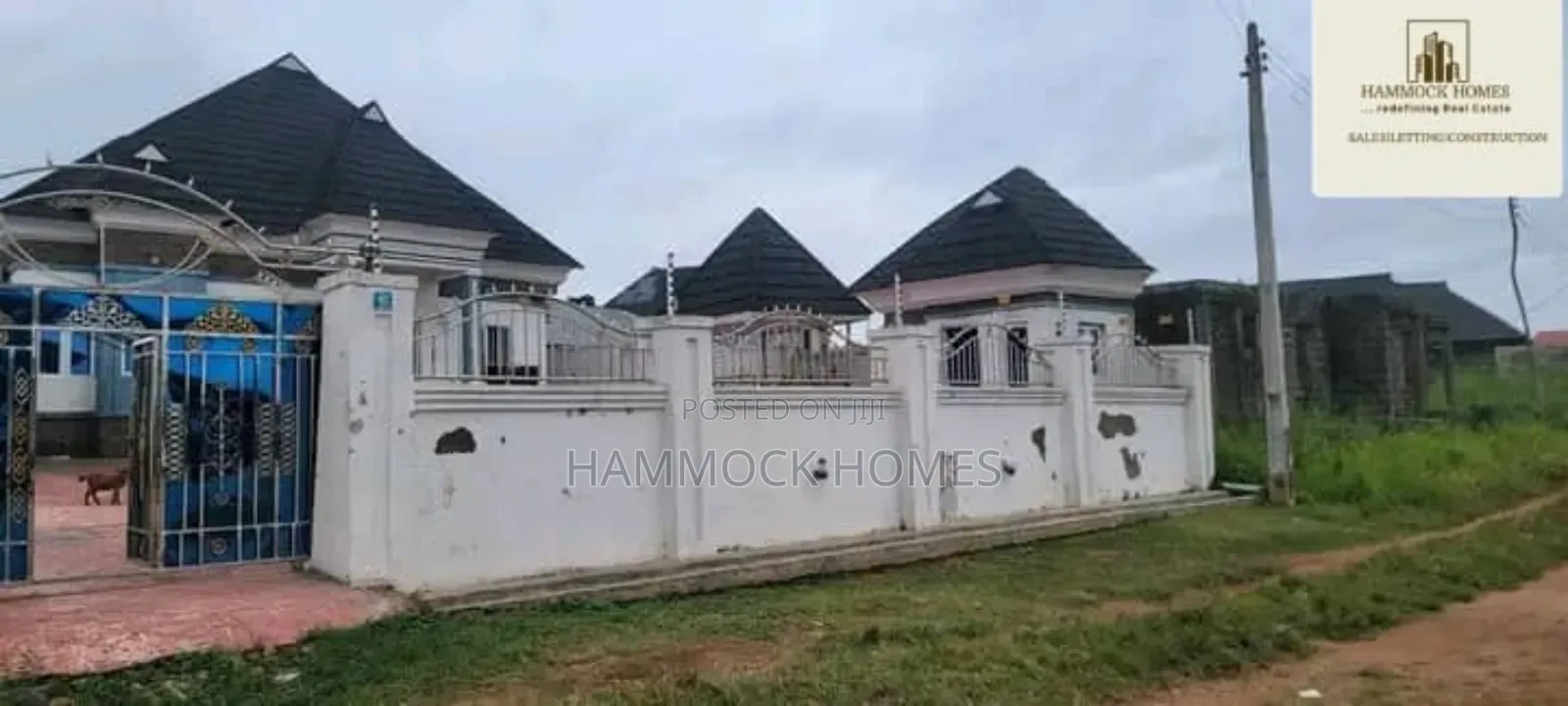 3bdrm Bungalow in Peace Estate, Ologuneru for sale in Ologuneru