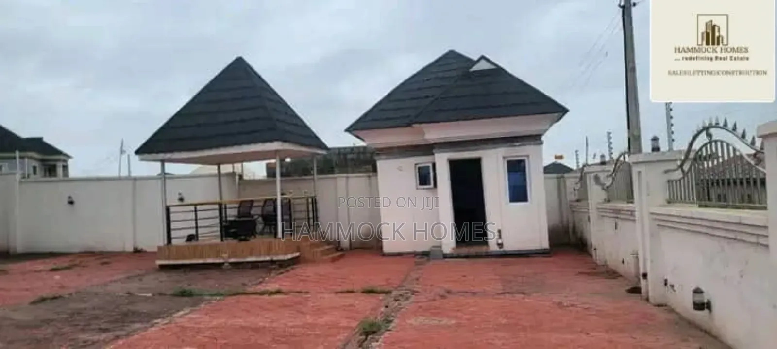 3bdrm Bungalow in Peace Estate, Ologuneru for sale in Ologuneru