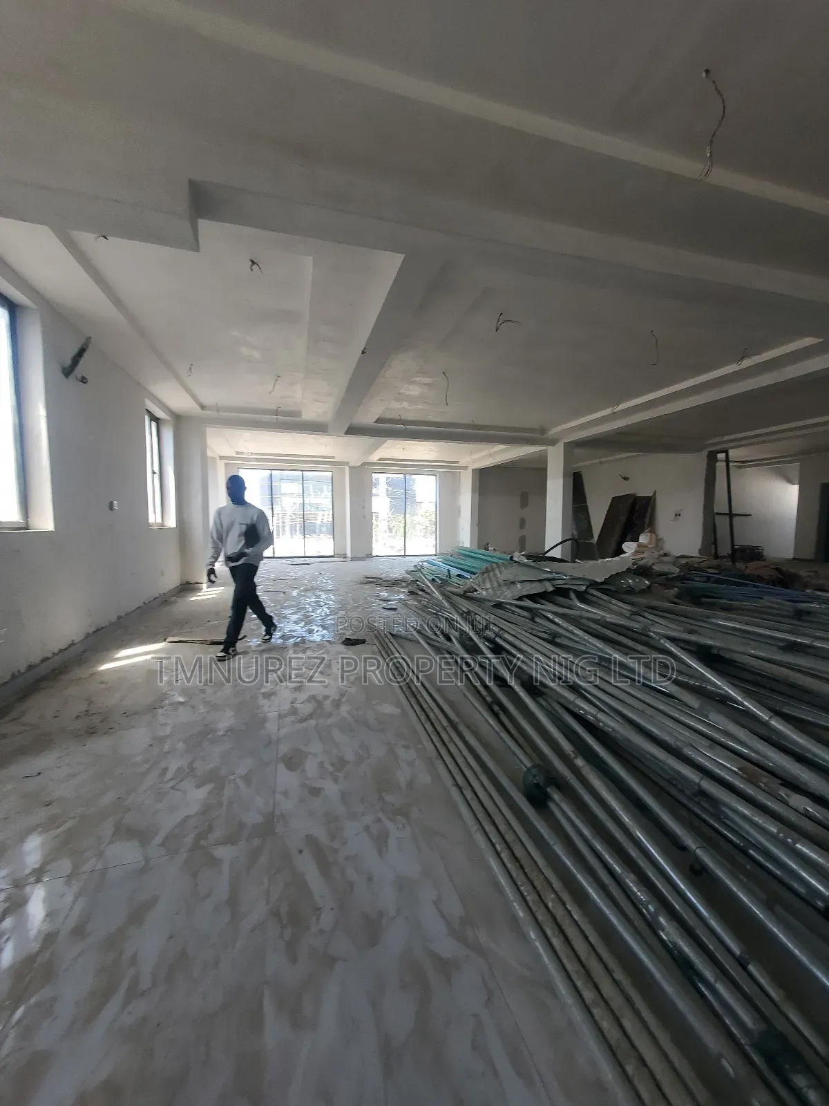 Showroom Open Space for Rent. in Ikota