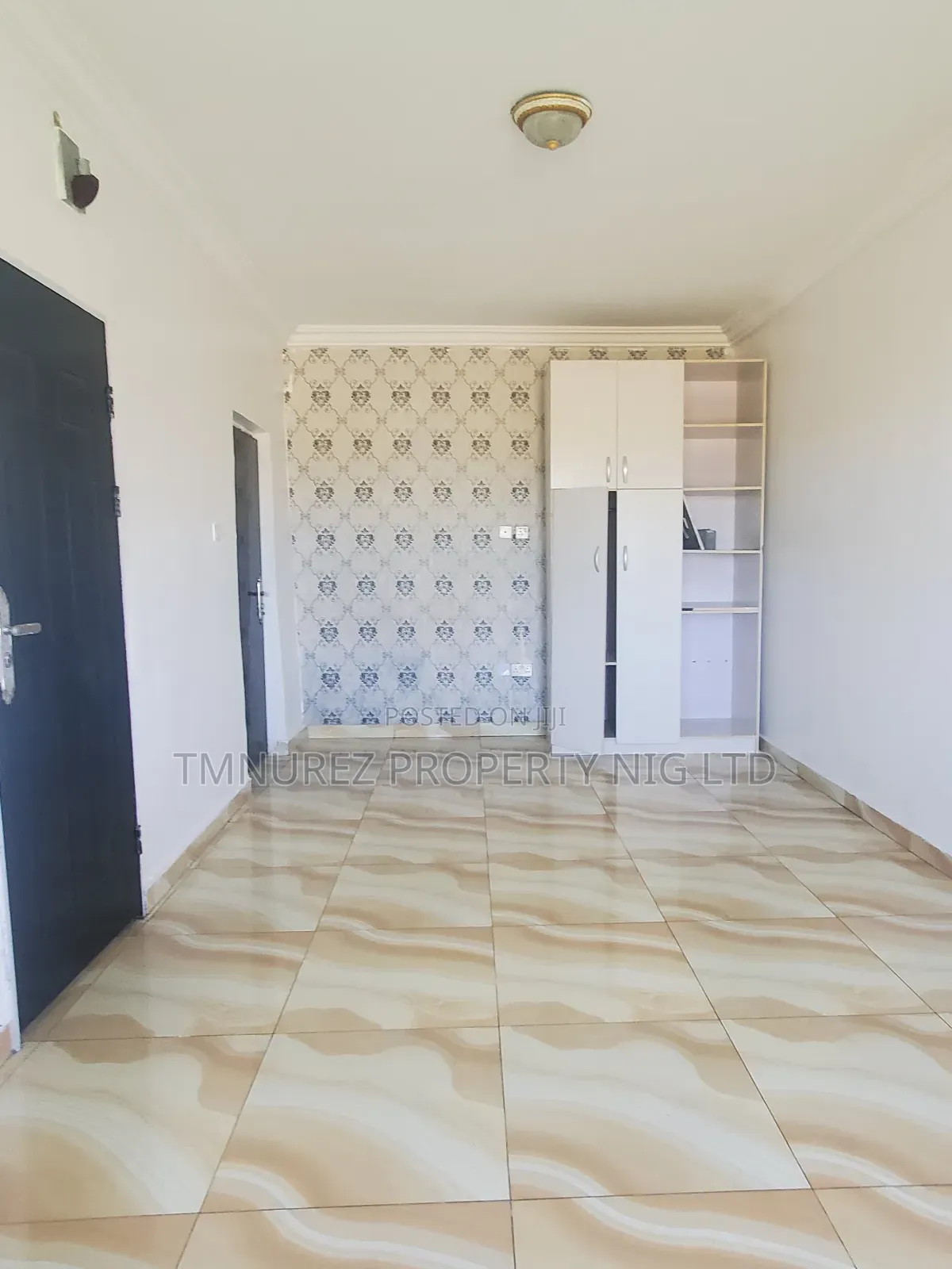 Studio Apartment in Paradise3, Chevron for rent in Chevron