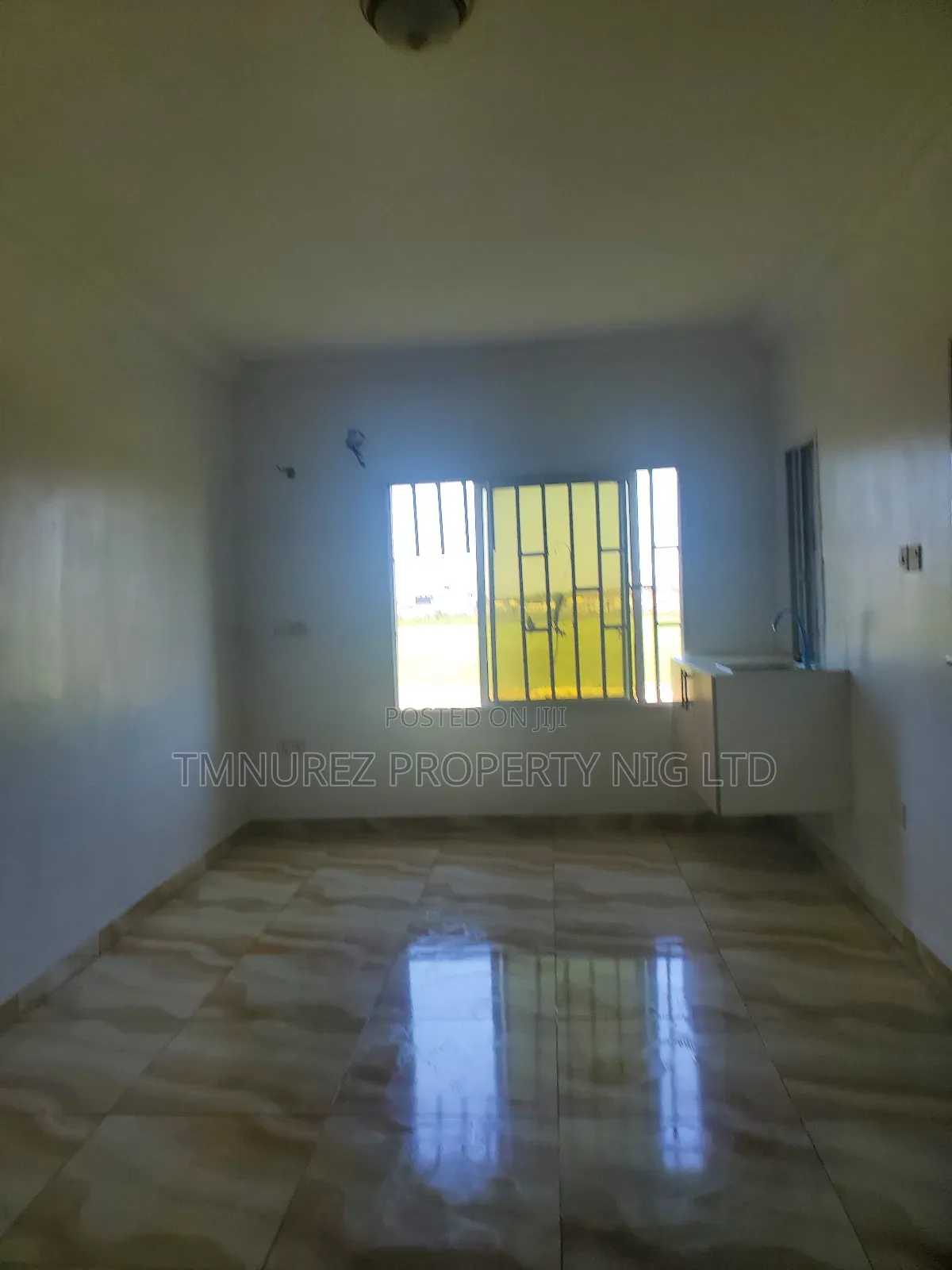 Studio Apartment in Paradise3, Chevron for rent in Chevron