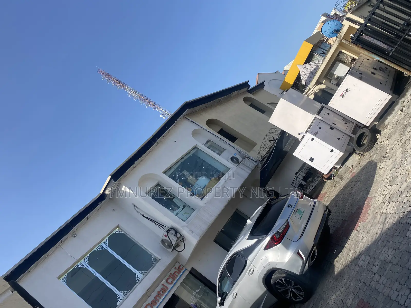 Showroom to Let in Lekki