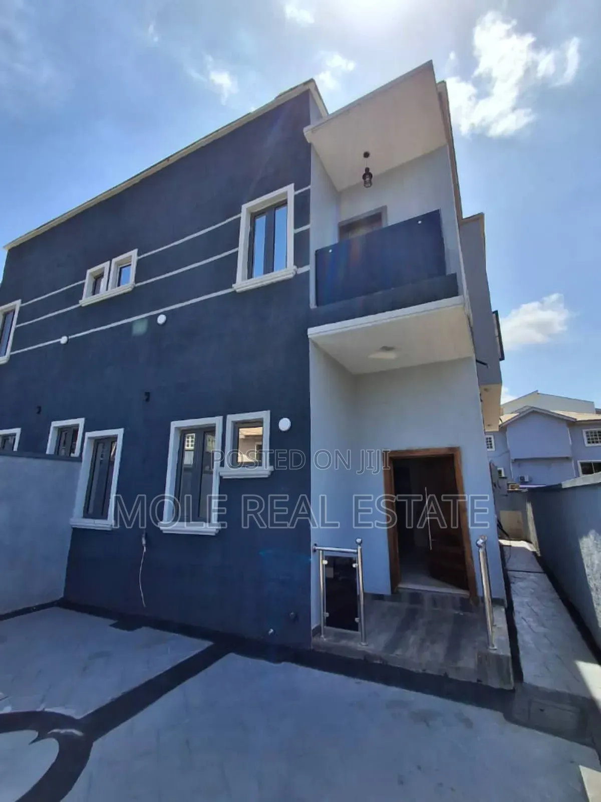 Furnished 4bdrm Duplex in Magodo Phase 1 for sale in Magodo Isheri