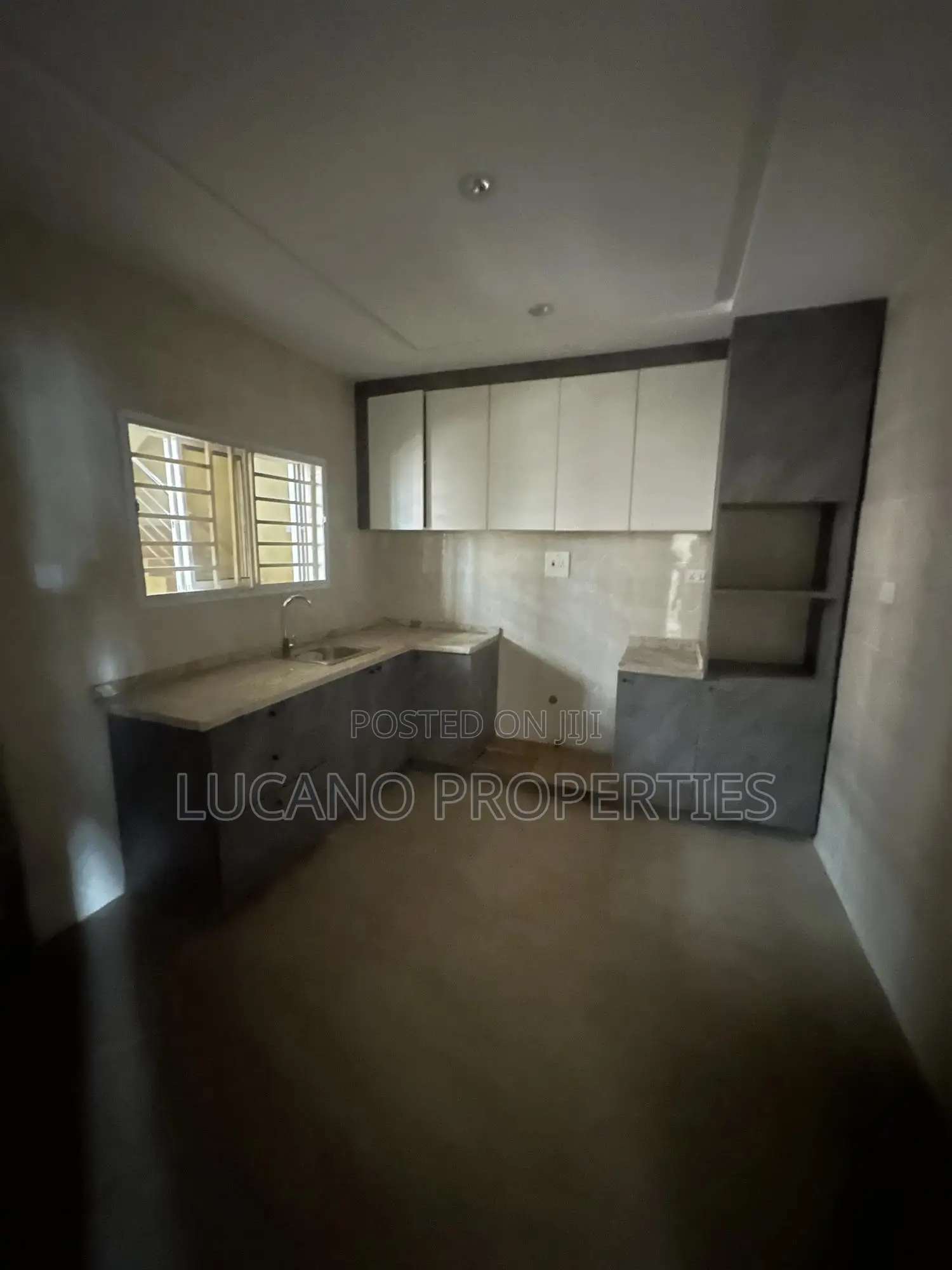 3bdrm Block of Flats in Jahi By Gilmore for sale in Jahi