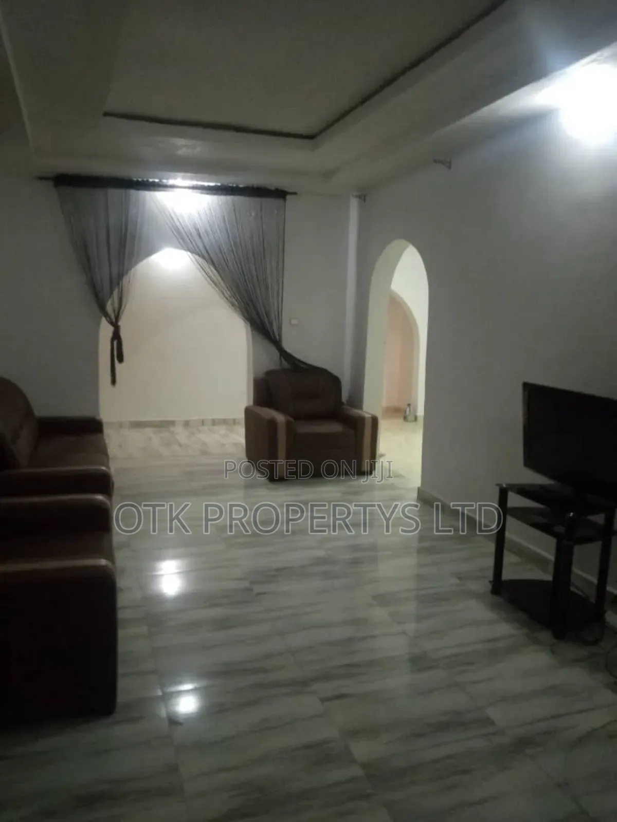 3bdrm Bungalow in At Ushafa Back Of for sale in Ushafa