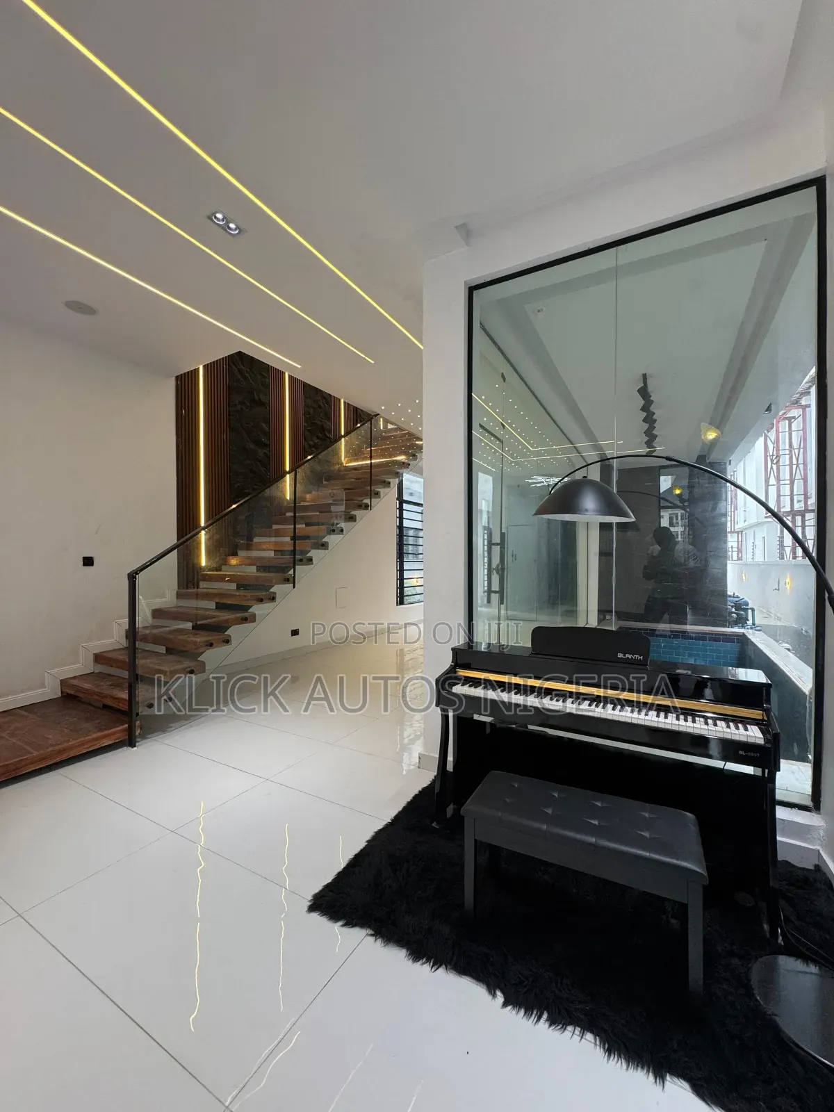 5bdrm Duplex in Lekki for sale in Lekki