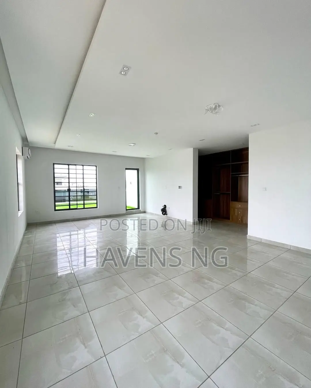 5bdrm Duplex in Abraham Adesanya Estate for sale in Abraham Adesanya Estate