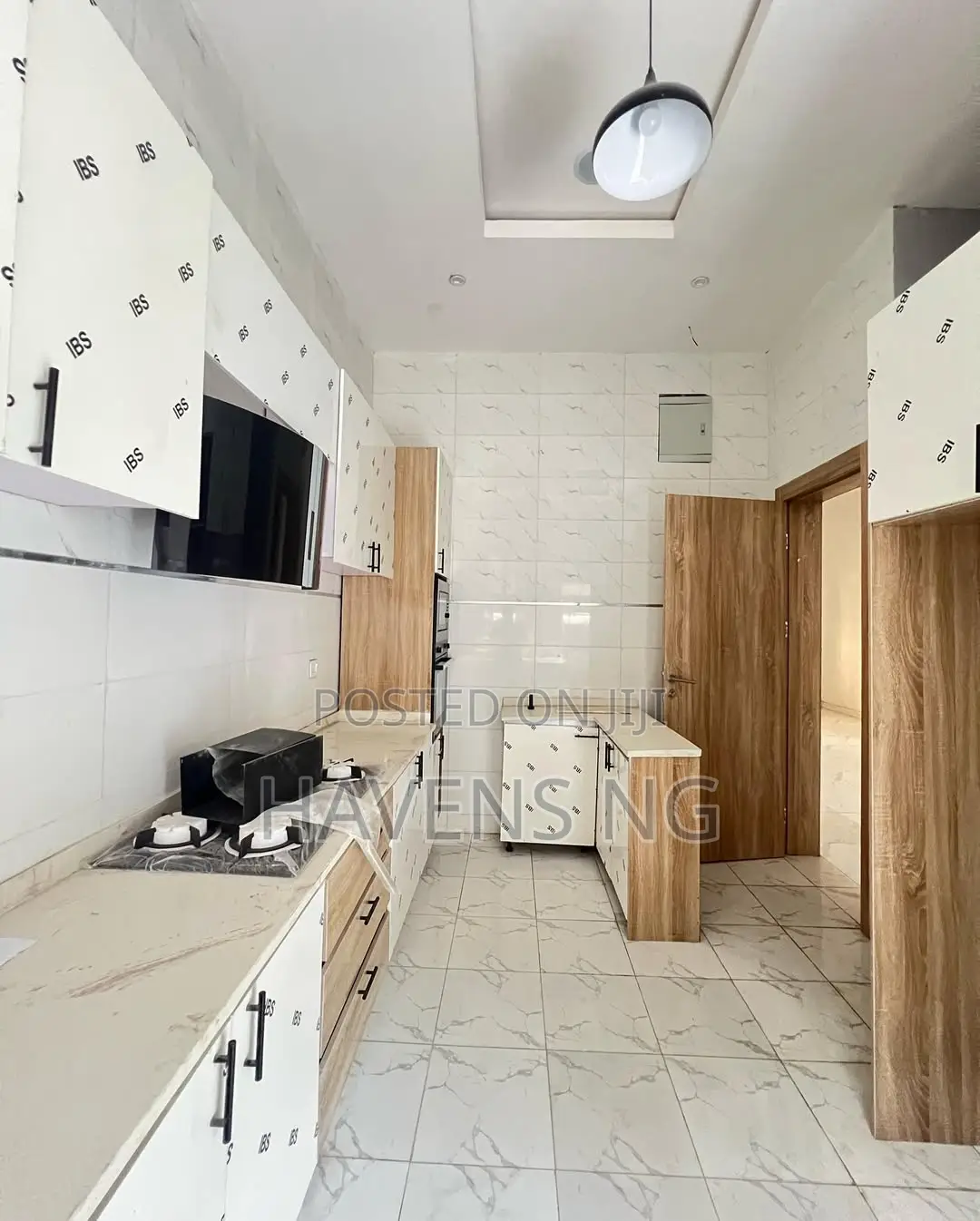 4bdrm Duplex in Ikota for sale in Ikota