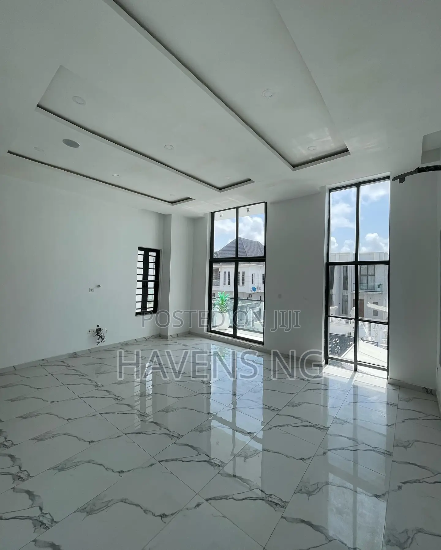 4bdrm Duplex in Lekki Phase 1 for sale in Lekki Phase 1