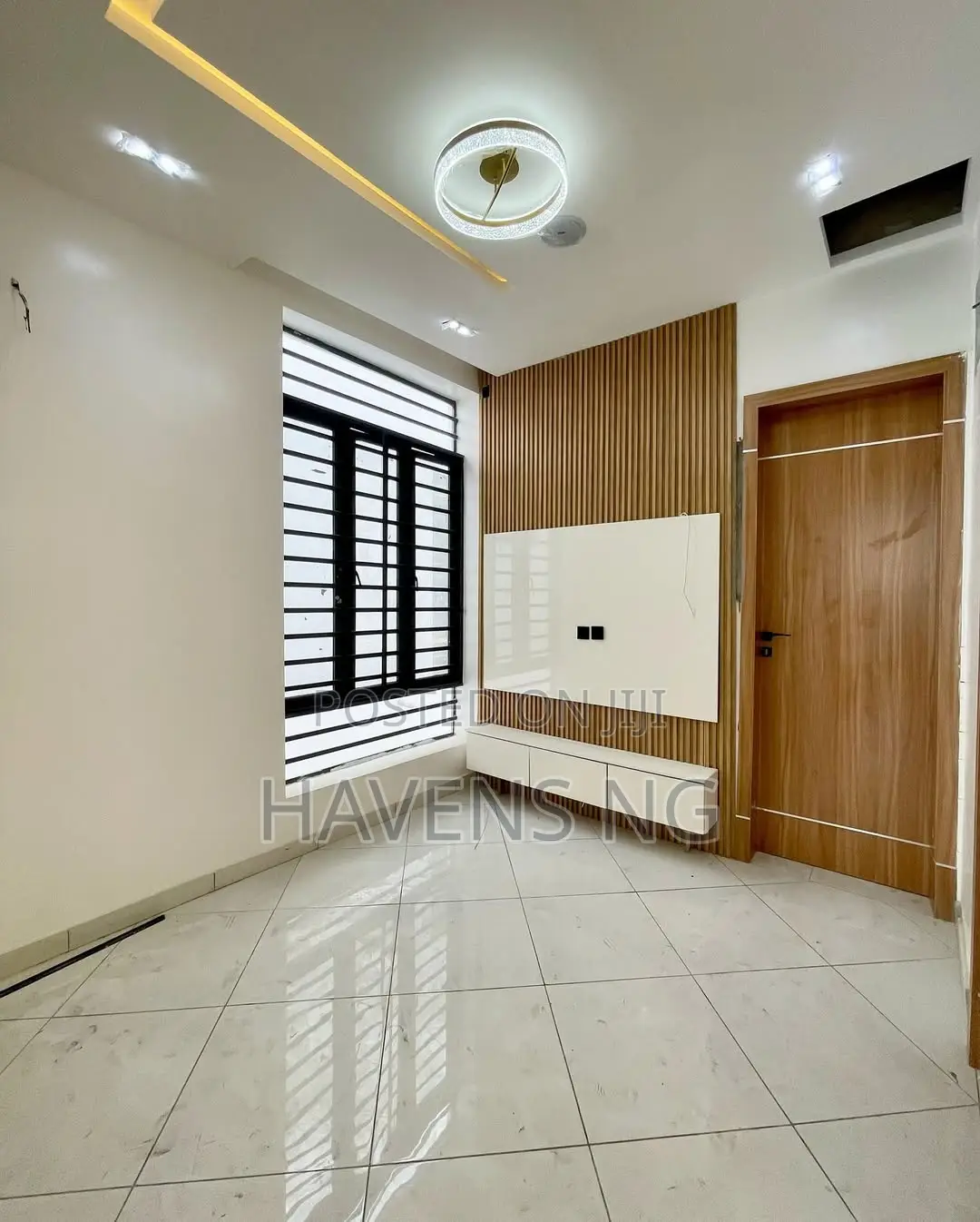 4bdrm Duplex in Epe Road for sale in Epe Road