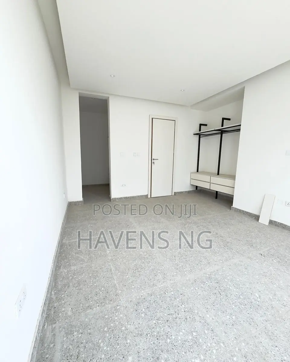 4bdrm Duplex in Ikate for sale in Ikate