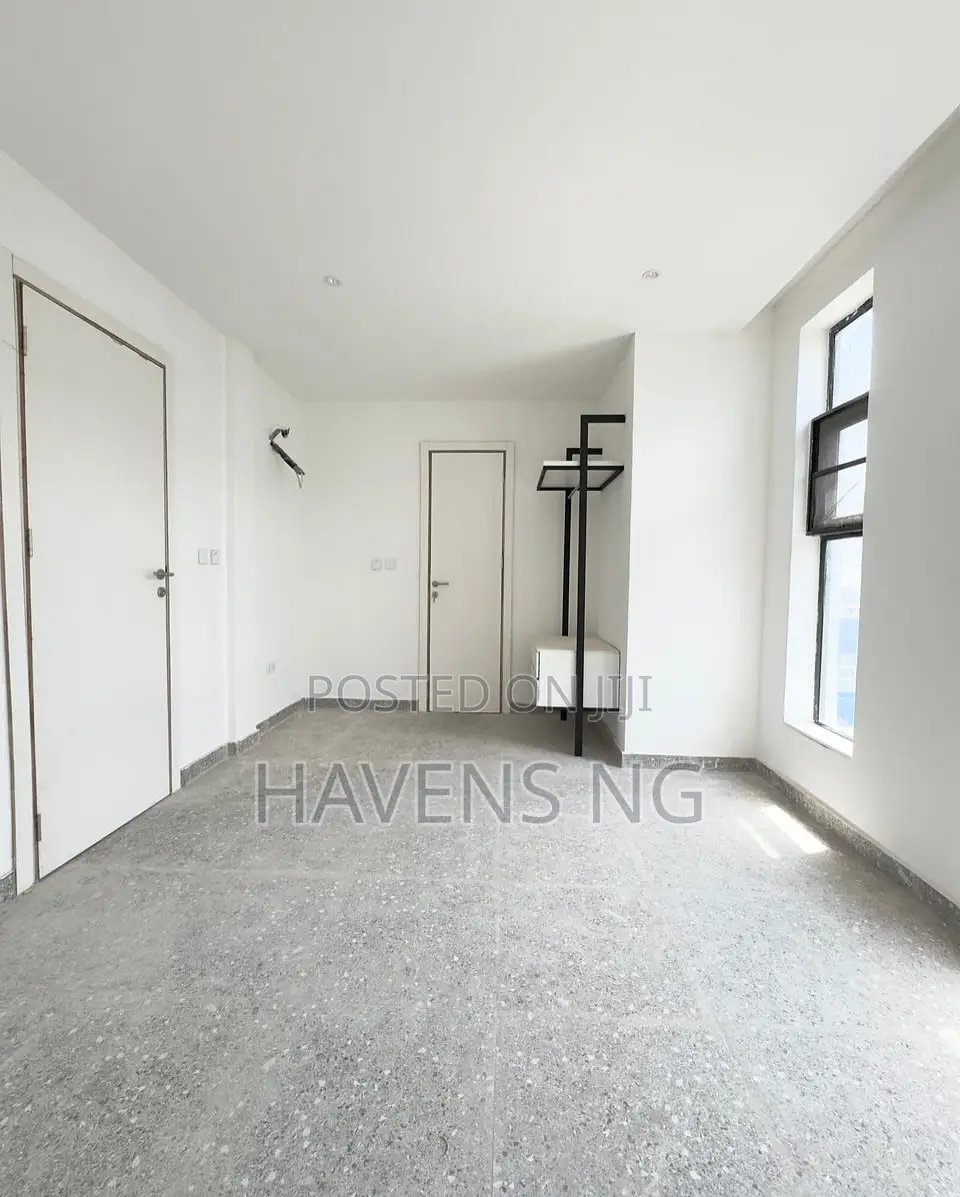 4bdrm Duplex in Ikate for sale in Ikate