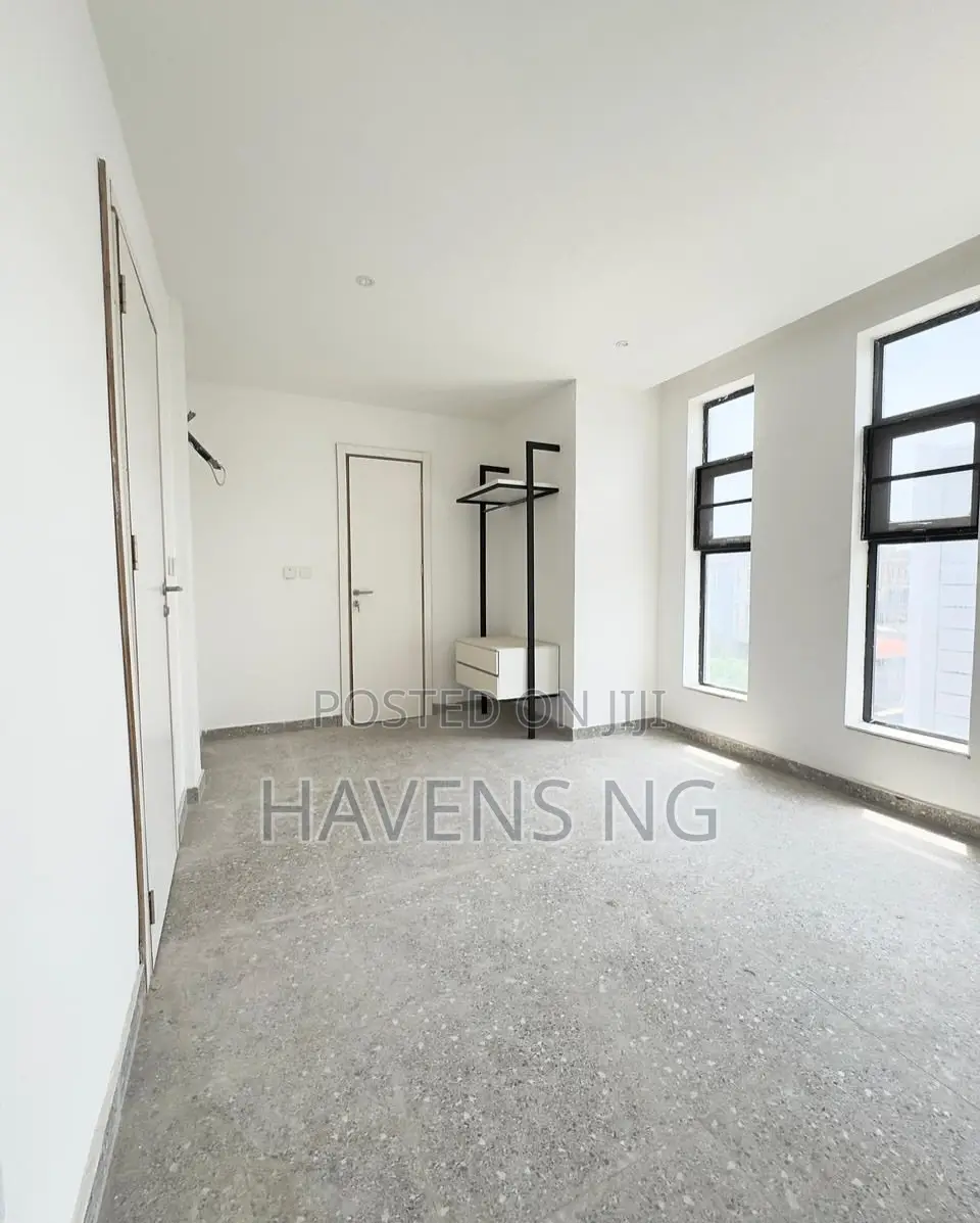 4bdrm Duplex in Ikate for sale in Ikate