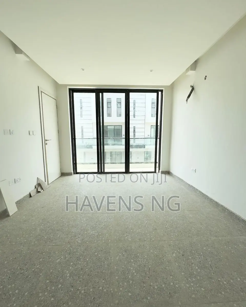 4bdrm Duplex in Ikate for sale in Ikate