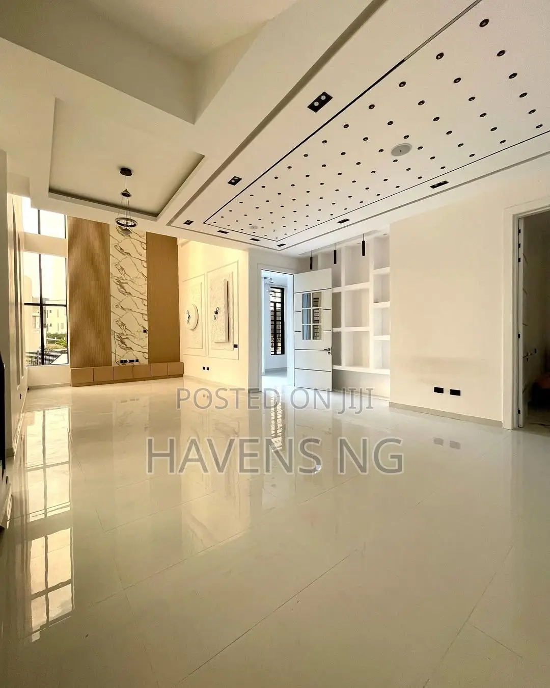 5bdrm Duplex in Osapa london for sale in Osapa london