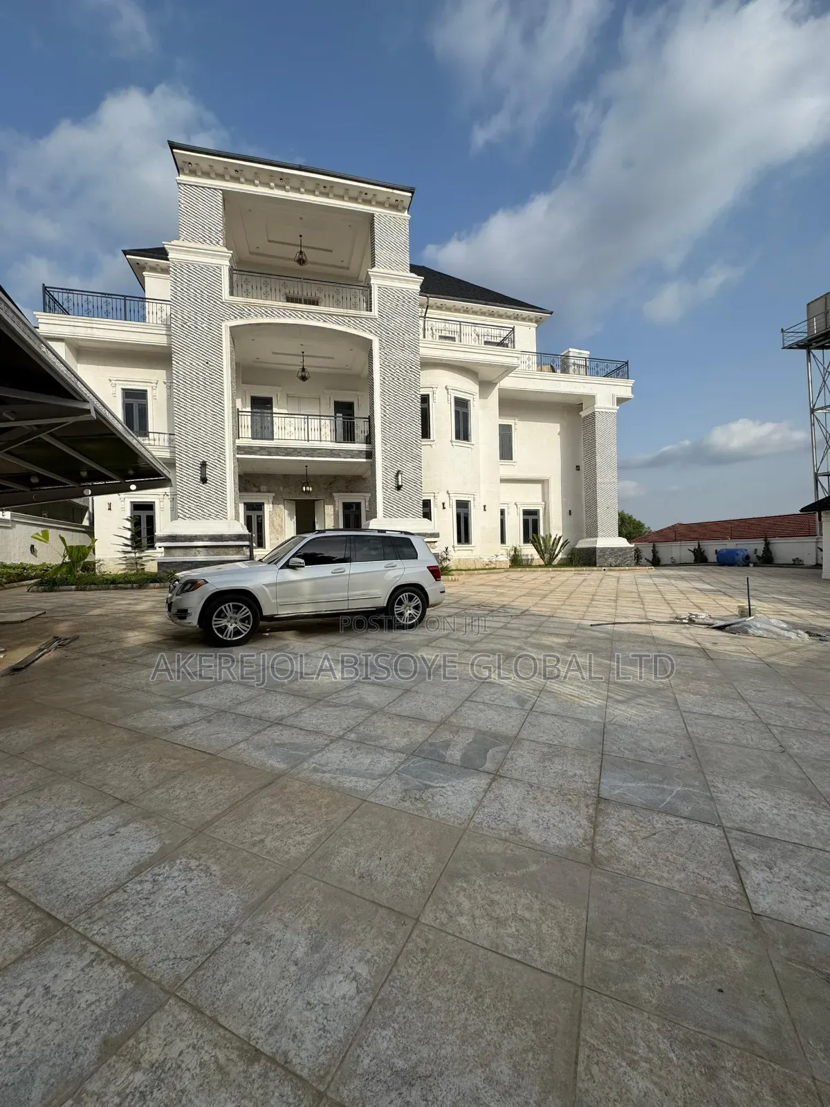 10bdrm Mansion in Maitama for sale in Maitama