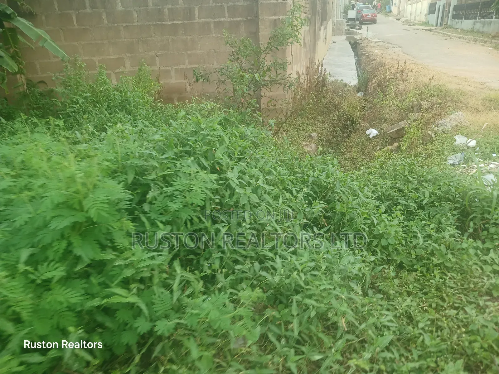 Land Measuring About 700sm in Ibadan