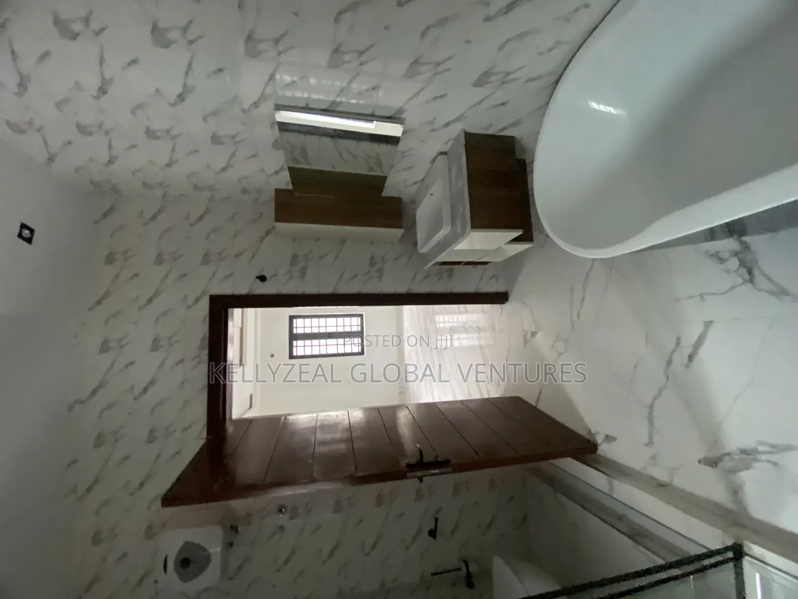 5bdrm Duplex in Lekki for sale in Lekki Phase 2
