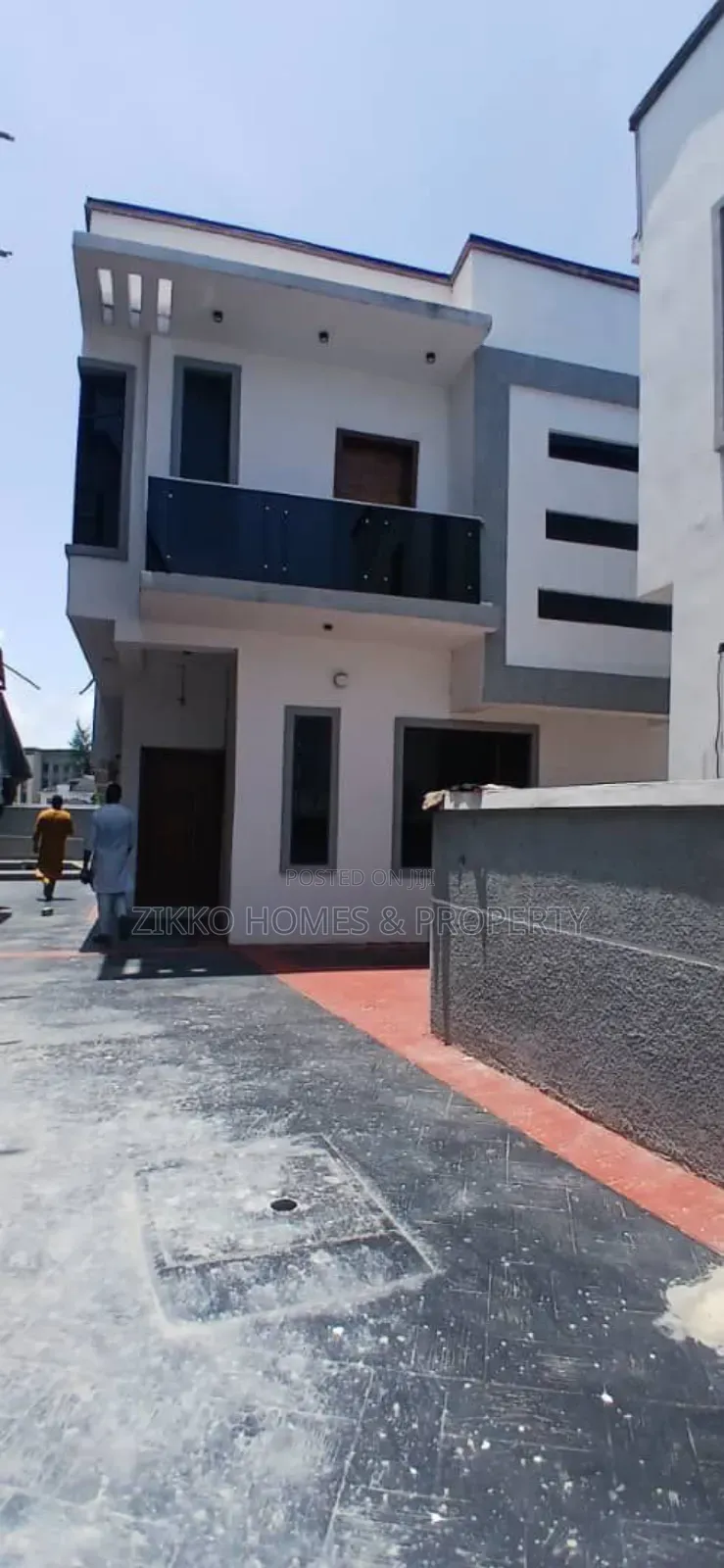4bdrm Duplex in Orchid Road, Lekki for sale in Lekki