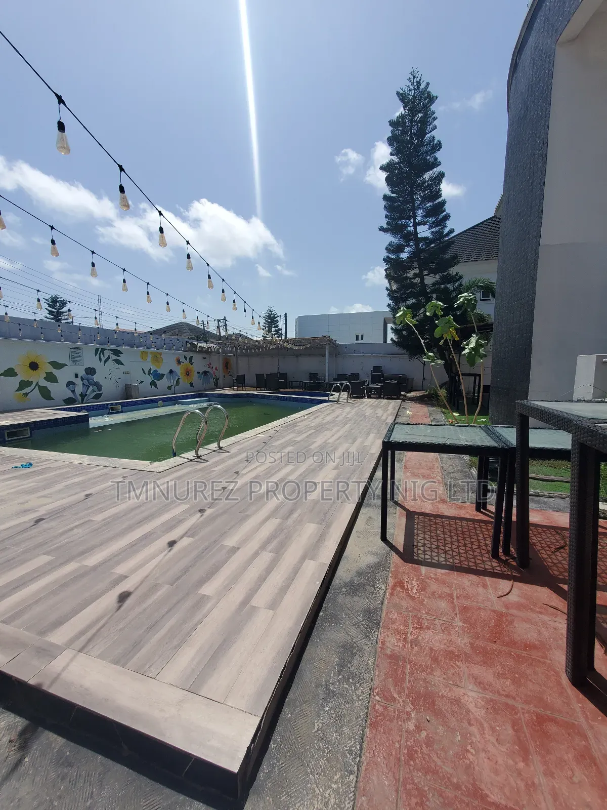 Club Space Comercial House for Rent in Lekki Phase 1