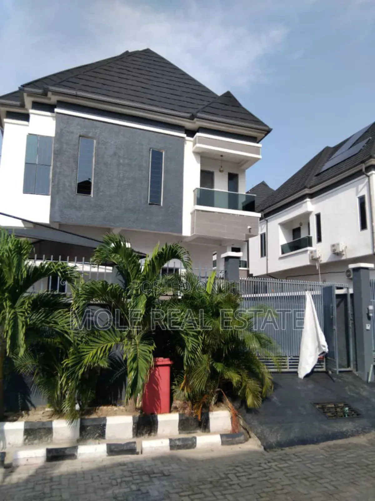Furnished 4bdrm Duplex in Chevron Alternative for sale in Chevron