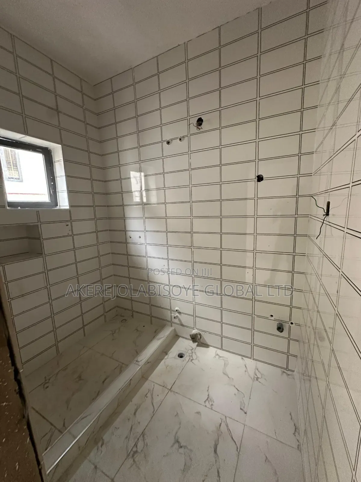 4bdrm Duplex in Close To Lifecamp for rent in Life Camp