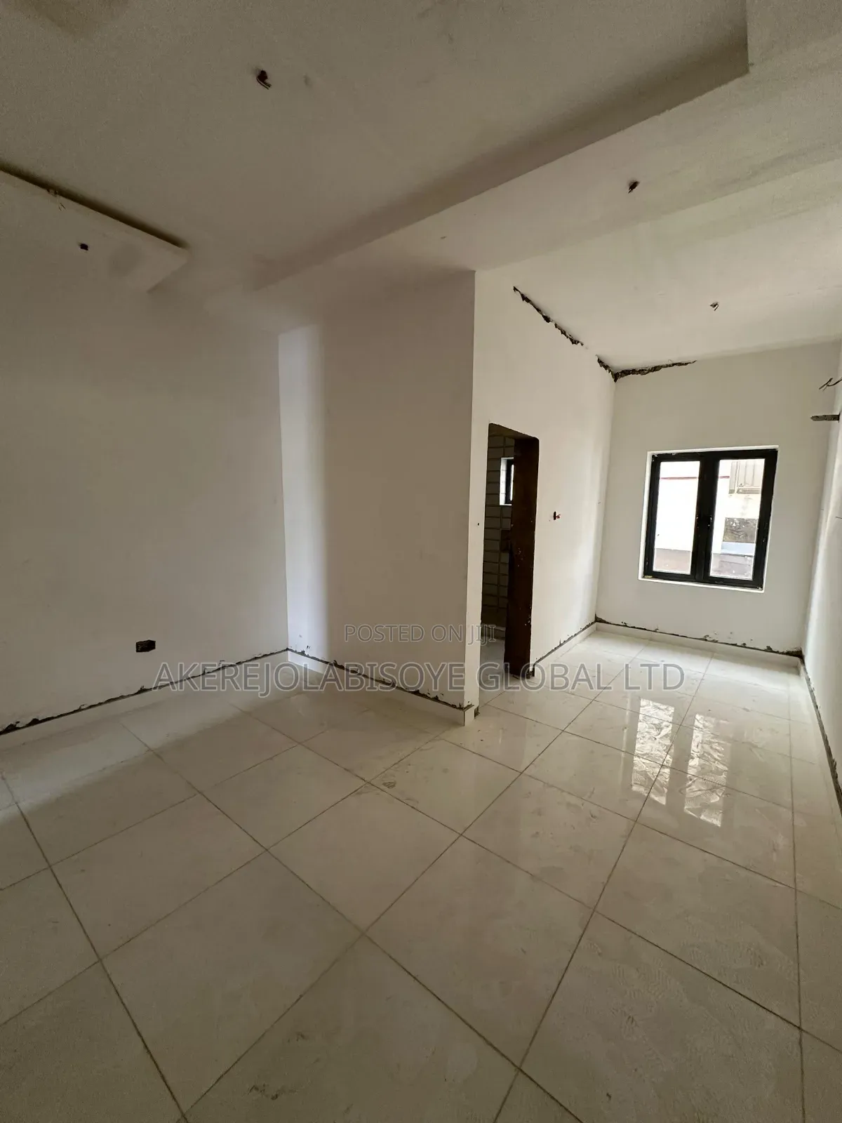 4bdrm Duplex in Close To Lifecamp for rent in Life Camp
