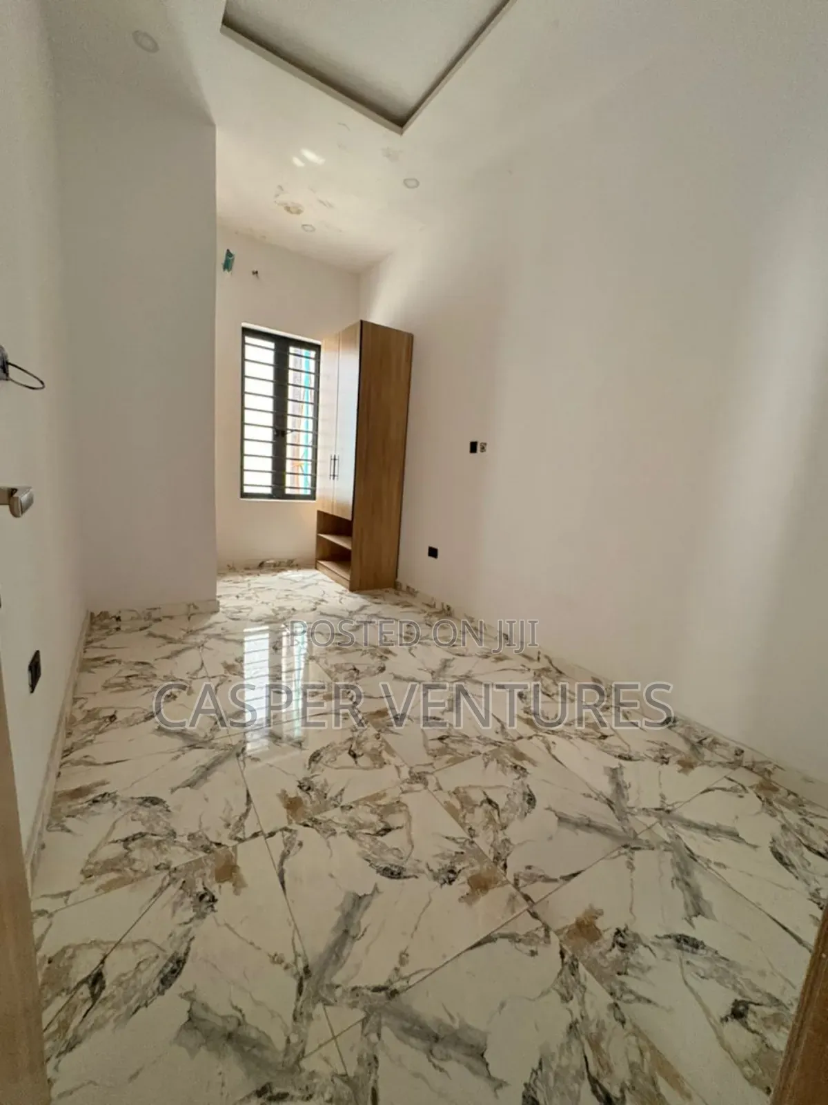 4bdrm Duplex in Whitesand Beach Ologolo for sale in Ologolo