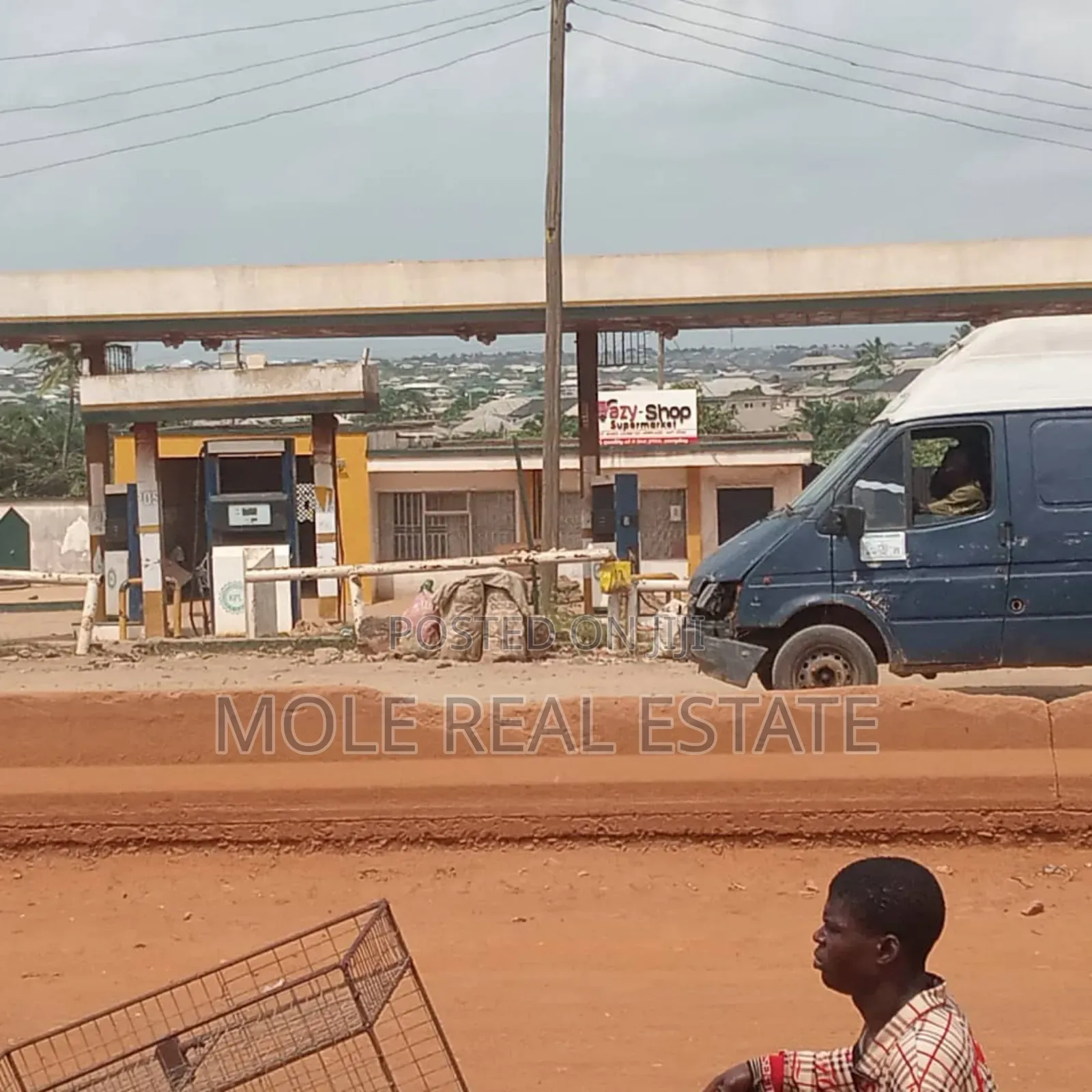 Distress Funtional Filling Station 4 Sale Abeokuta Express in Abule Egba