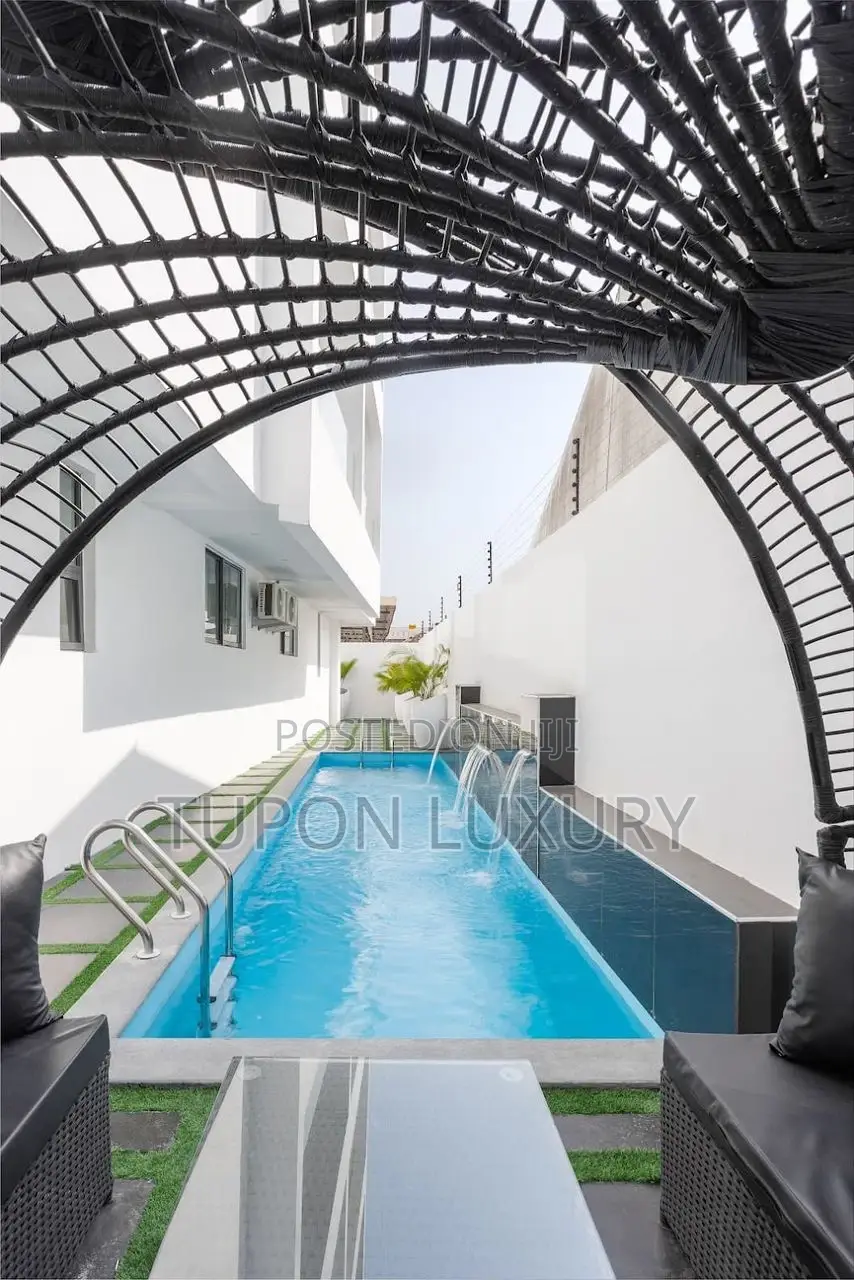 2 Bedroom Penthouse With Pool, Ps5 and Snooker in Lagos State