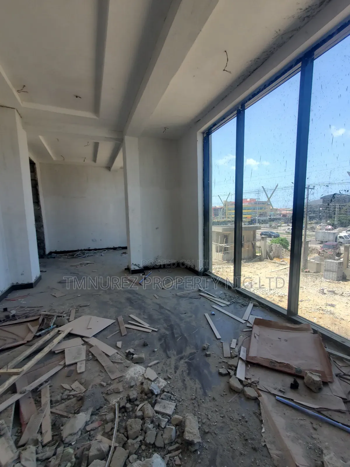 Shop for Rent in Lekki Phase 1
